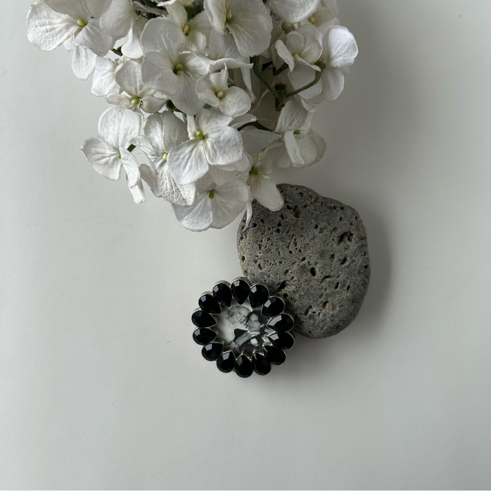 3/$30 Papyrus Black Stone Miniature Picture Frame - Picture 6 of 9